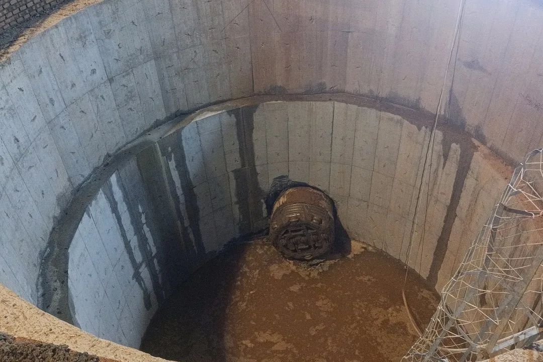 萍鄉項目截污干管子項WB311-WB307、WC27-WC28 頂管雙雙貫通