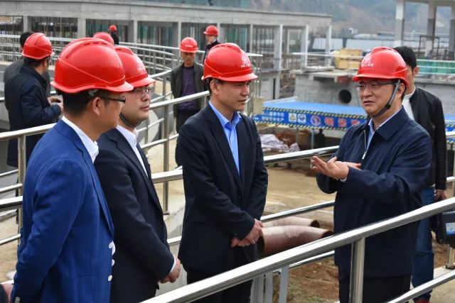 浙江省建設(shè)廳廳長項永丹到嵊新污水處理廠二期擴建工程項目調(diào)研