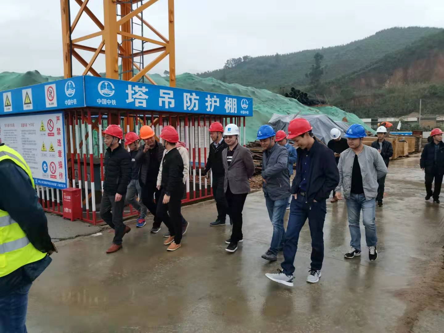 平和市城投公司及北控水務福建片區組織平和縣在建工地管理人員到公司承建的平和污水處理廠二期擴建工程項目觀摩學習