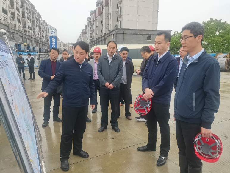 銅陵市市委副書記、代市長(zhǎng)孔濤到樅陽(yáng)項(xiàng)目老洲江北水廠考察調(diào)研