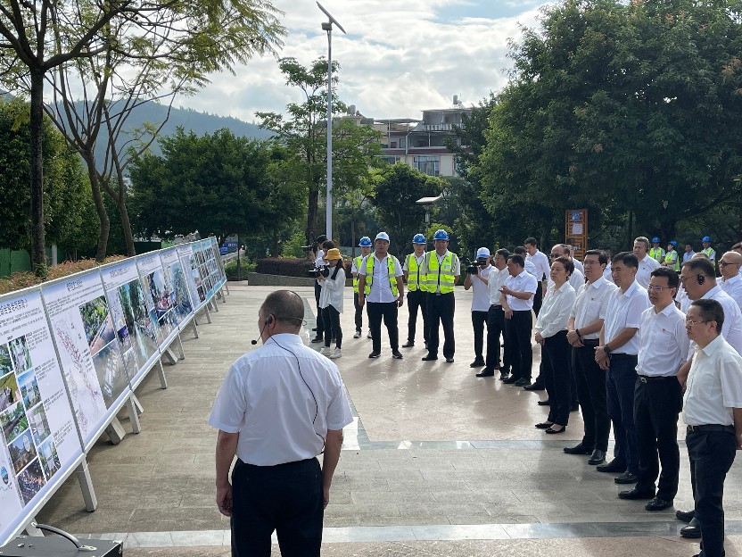 文山州州委書記陳明到文山市盤龍河城區段綜合整治項目檢查指導工作