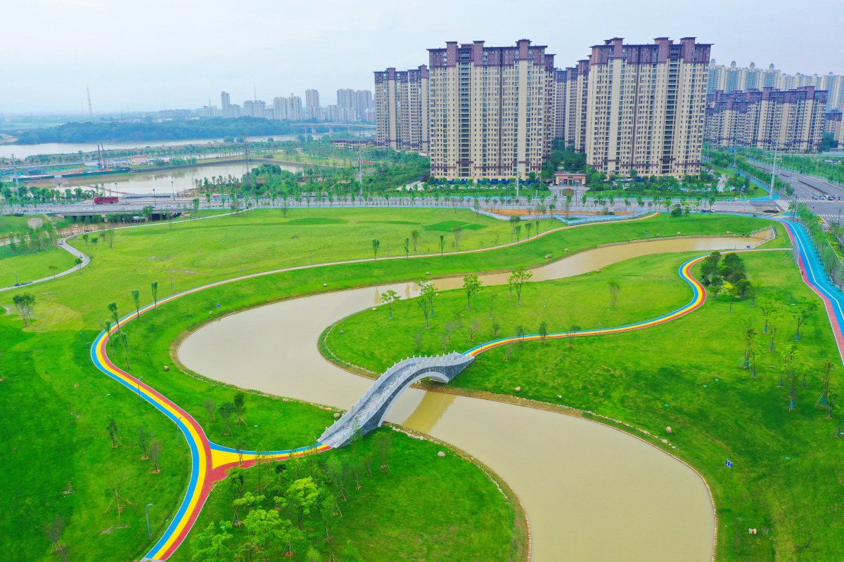 鷹潭信江新區廠網河湖園一體化海綿城市建設項目
